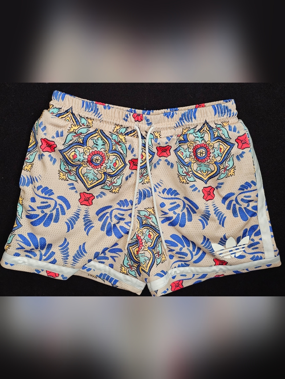 Adidas Originals Allover Print Shorts Gender Neutral IN4238 Small 28" Waist